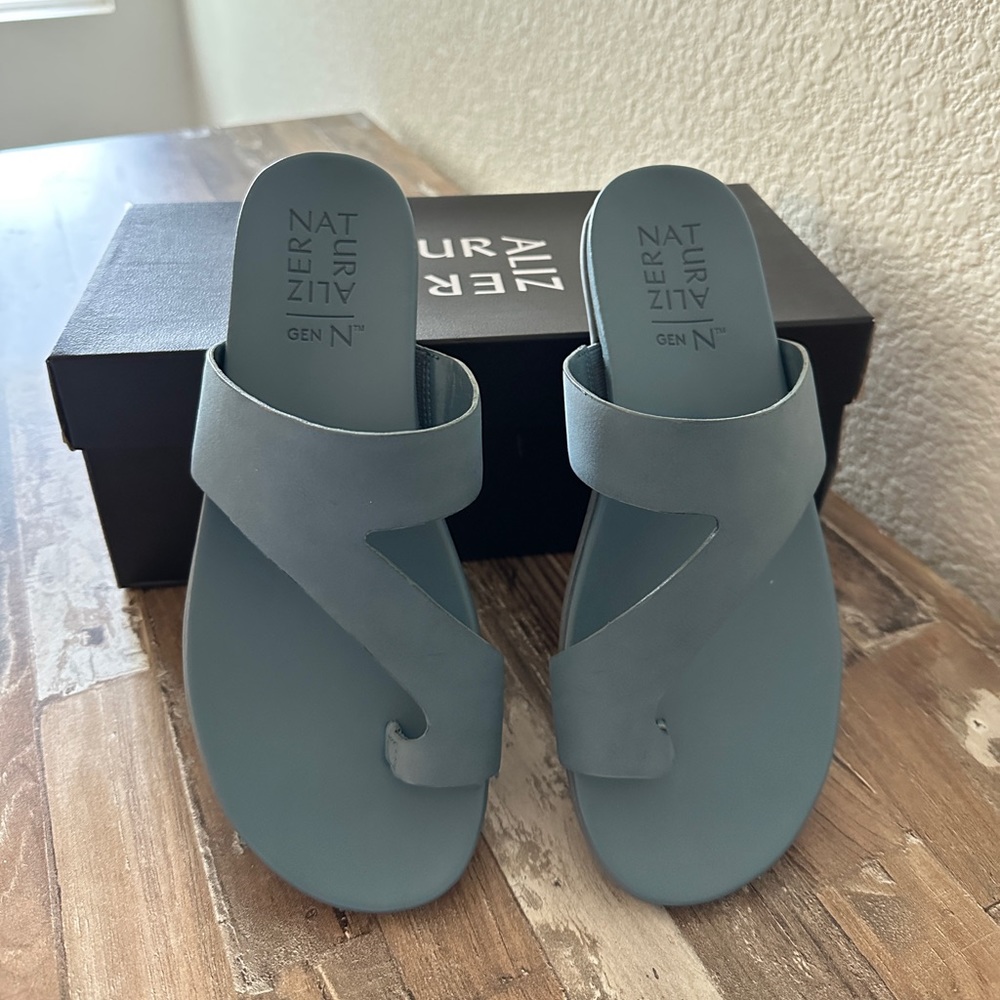 Blue Naturalizer sandals new with box